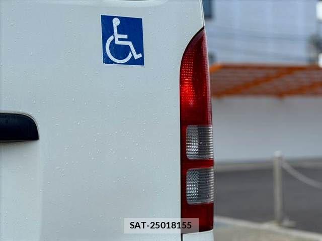 Toyota REGIUSACE VAN 2011-07 8666822-26