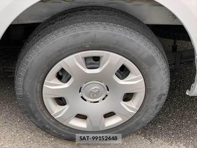 Toyota REGIUSACE VAN 2015-07 8661265-24