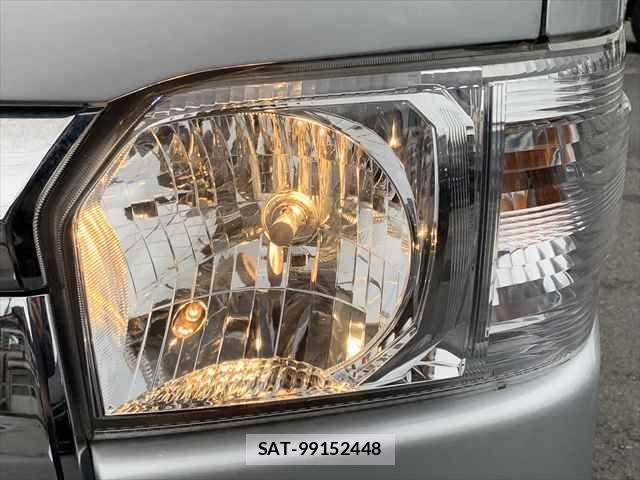 Toyota REGIUSACE VAN 2015-07 8661265-26