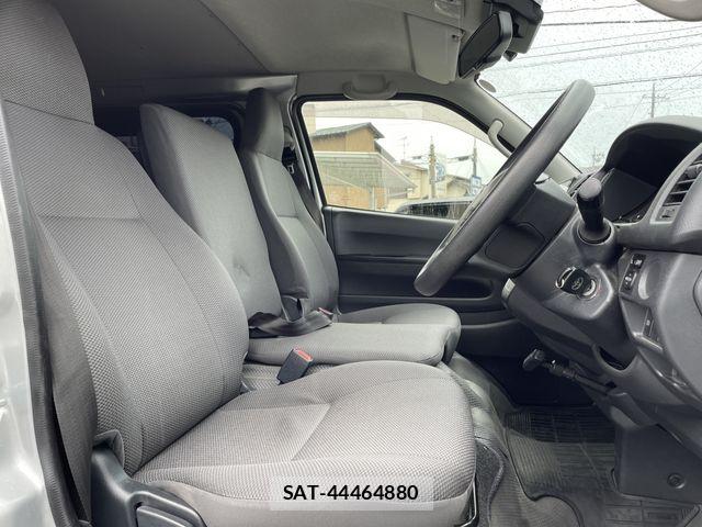 Toyota REGIUSACE VAN 2018-10 8781836-13