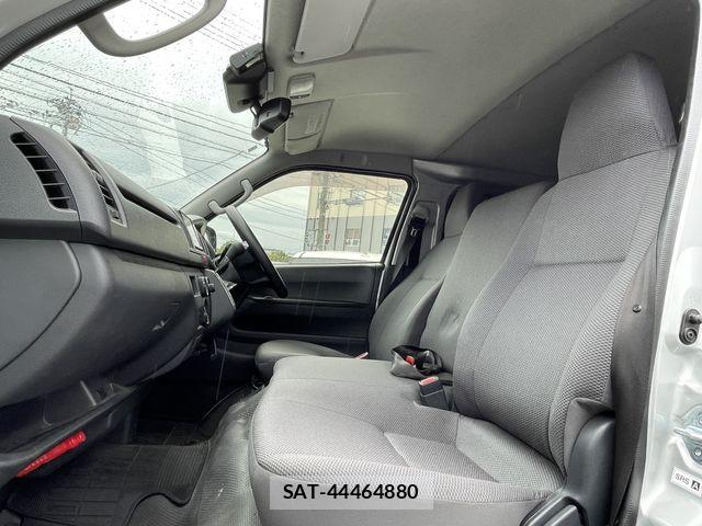 Toyota REGIUSACE VAN 2018-10 8781836-17