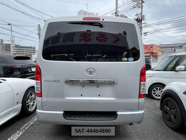 Toyota REGIUSACE VAN 2018-10 8781836-1