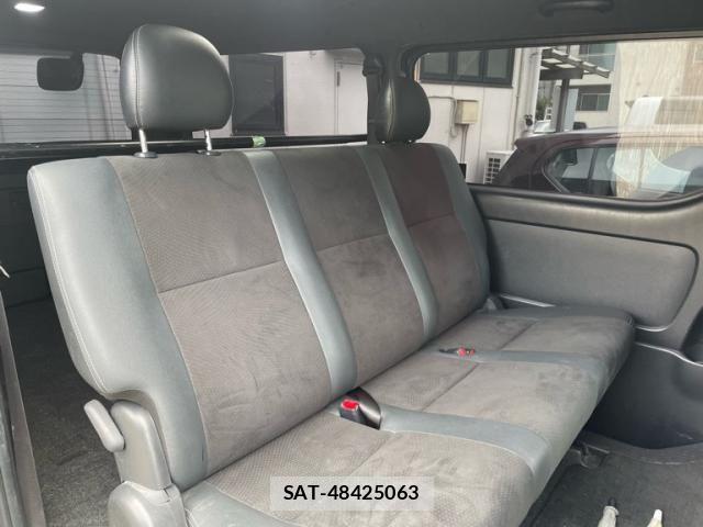 Toyota REGIUSACE VAN 2019-12 8831300-9