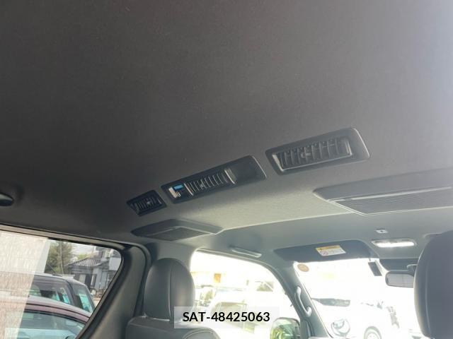 Toyota REGIUSACE VAN 2019-12 8831300-10