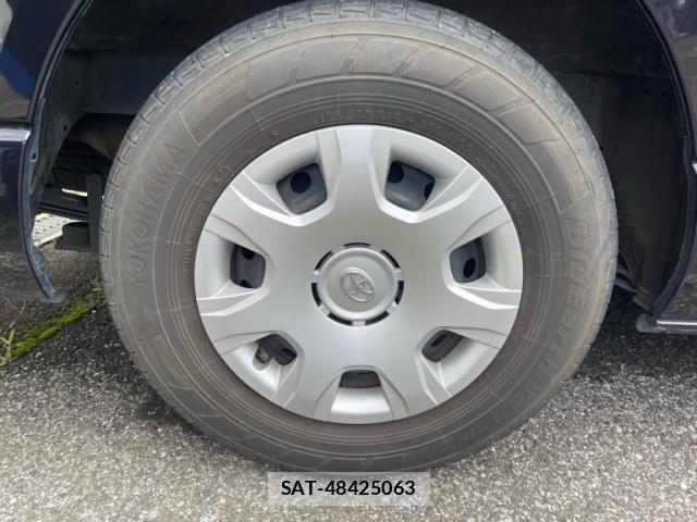Toyota REGIUSACE VAN 2019-12 8831300-5