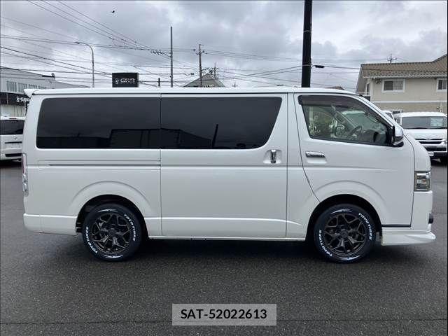 Toyota REGIUSACE VAN 2017-12 8831299-18