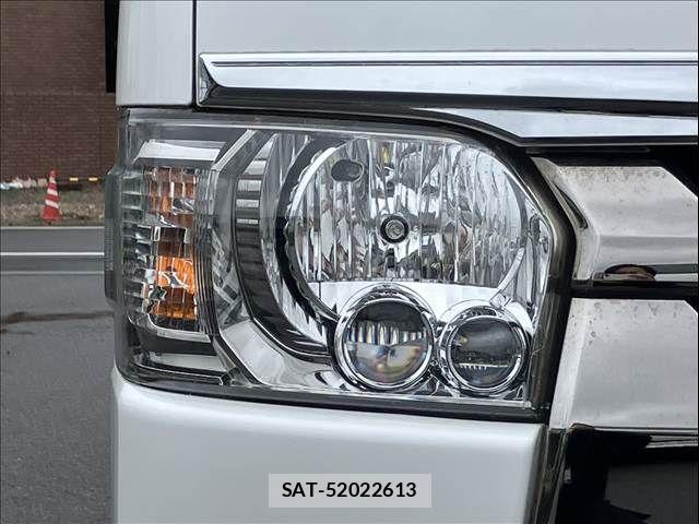 Toyota REGIUSACE VAN 2017-12 8831299-24