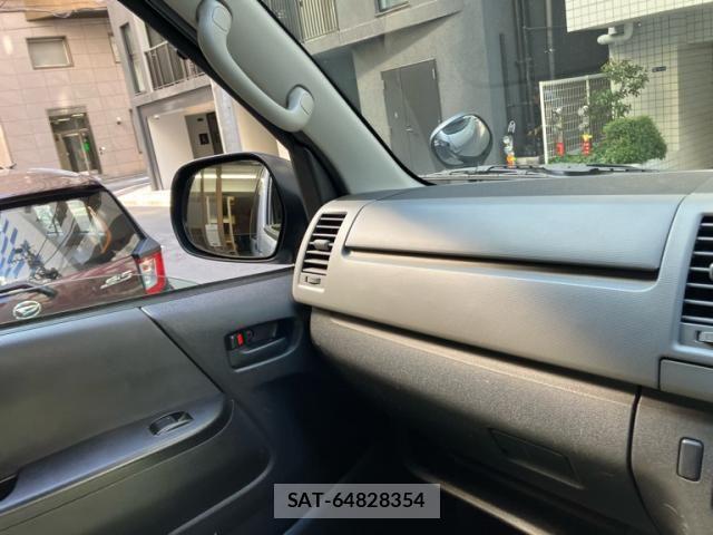 Toyota REGIUSACE VAN 2011-11 8831303-20