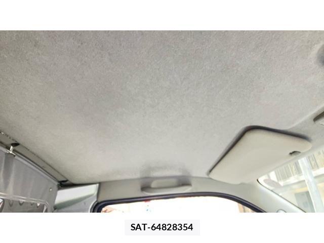 Toyota REGIUSACE VAN 2011-11 8831303-23