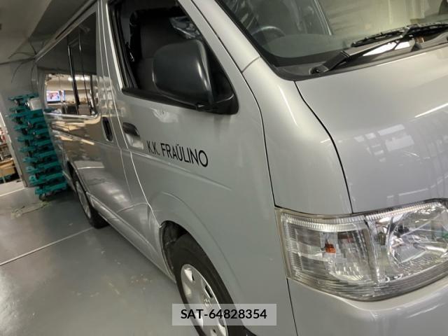 Toyota REGIUSACE VAN 2011-11 8831303-2