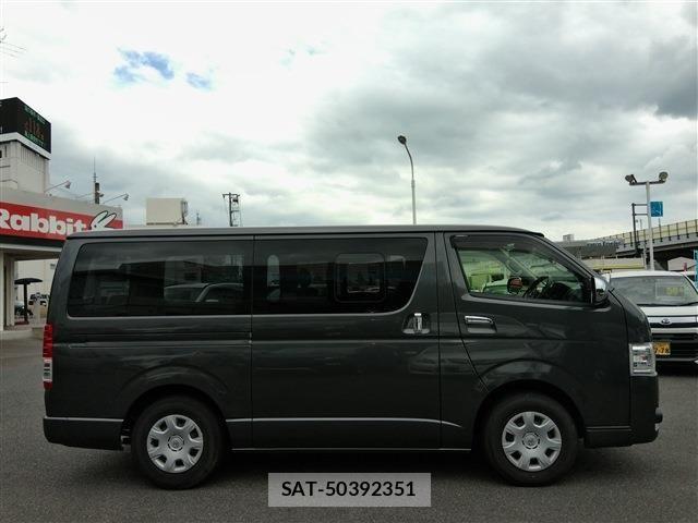 Toyota REGIUSACE VAN 2018-04 8849807-11