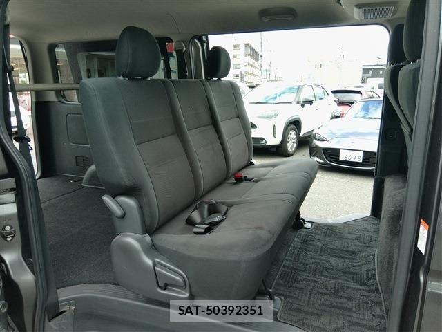 Toyota REGIUSACE VAN 2018-04 8849807-18