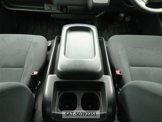 Toyota REGIUSACE VAN 2018-04 8849807-28
