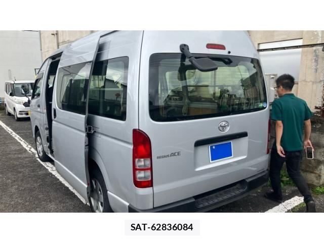Toyota REGIUSACE VAN 2015-03 8849669-11