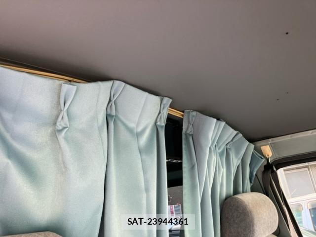 Toyota REGIUSACE VAN 2003-06 8871949-10