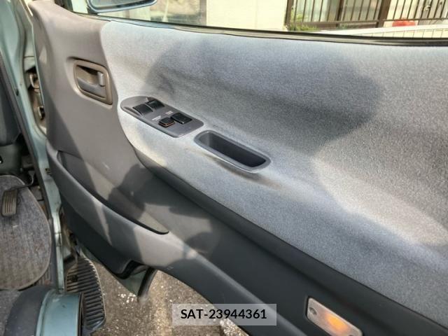 Toyota REGIUSACE VAN 2003-06 8871949-7