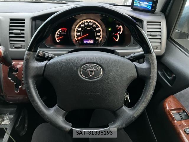 Toyota REGIUSACE VAN 2005-09 8881841-12