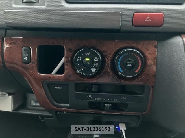 Toyota REGIUSACE VAN 2005-09 8881841-13