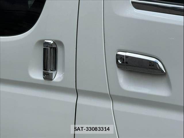 Toyota REGIUSACE VAN 2014-05 8881837-29