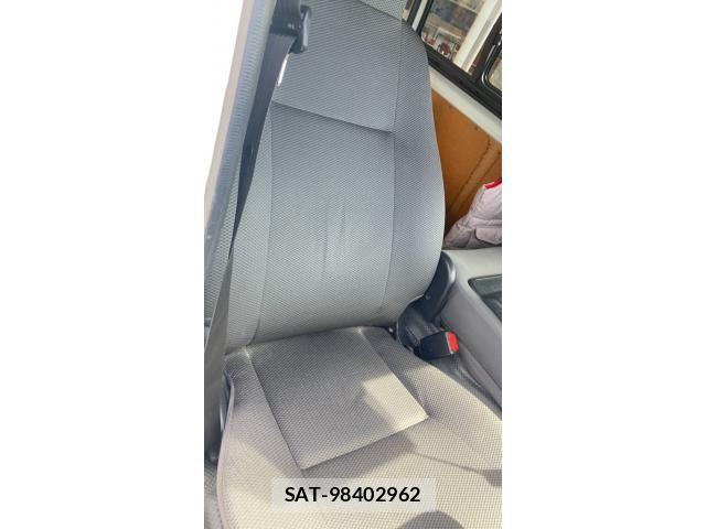 Toyota REGIUSACE VAN 2017-12 8881840-9