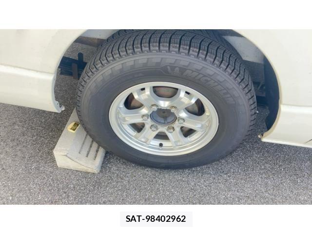 Toyota REGIUSACE VAN 2017-12 8881840-3