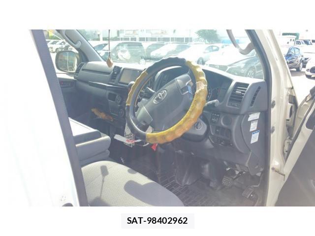 Toyota REGIUSACE VAN 2017-12 8881840-8