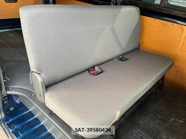 Toyota REGIUSACE VAN 2018-03 8881839-9