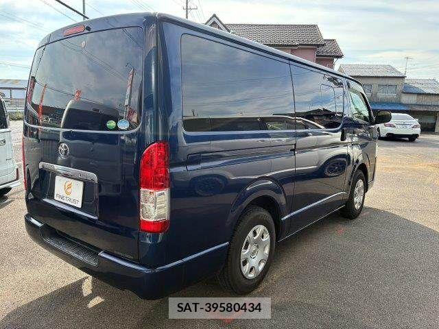 Toyota REGIUSACE VAN 2018-03 8881839-17