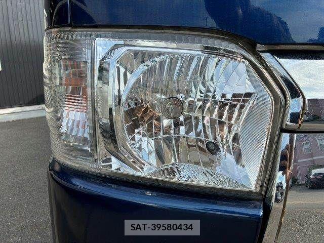 Toyota REGIUSACE VAN 2018-03 8881839-22