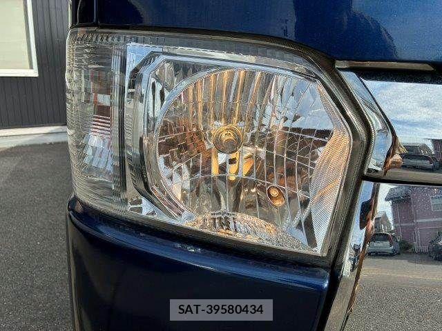 Toyota REGIUSACE VAN 2018-03 8881839-28