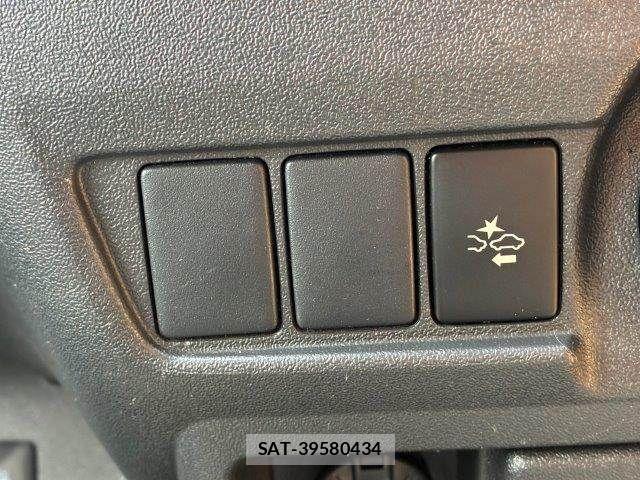 Toyota REGIUSACE VAN 2018-03 8881839-6