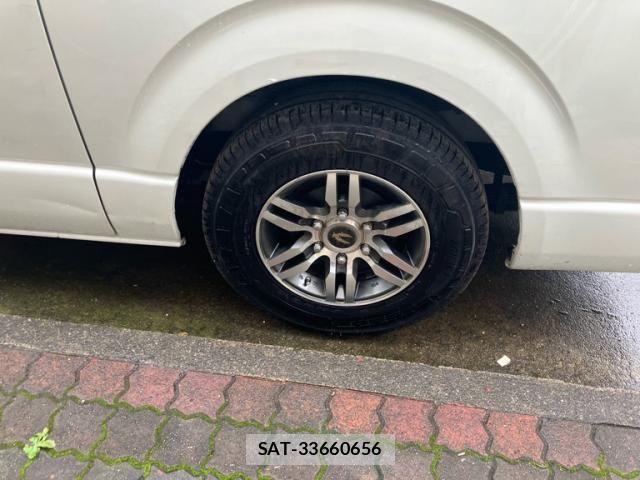 Toyota REGIUSACE VAN 2017-05 8881838-11