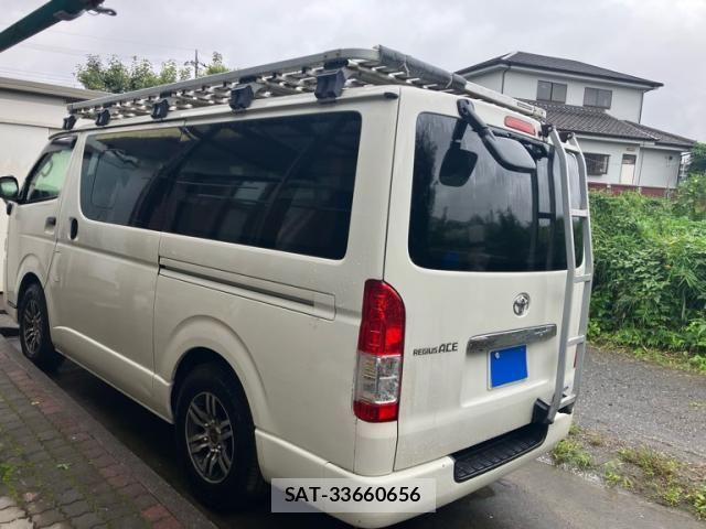 Toyota REGIUSACE VAN 2017-05 8881838-3