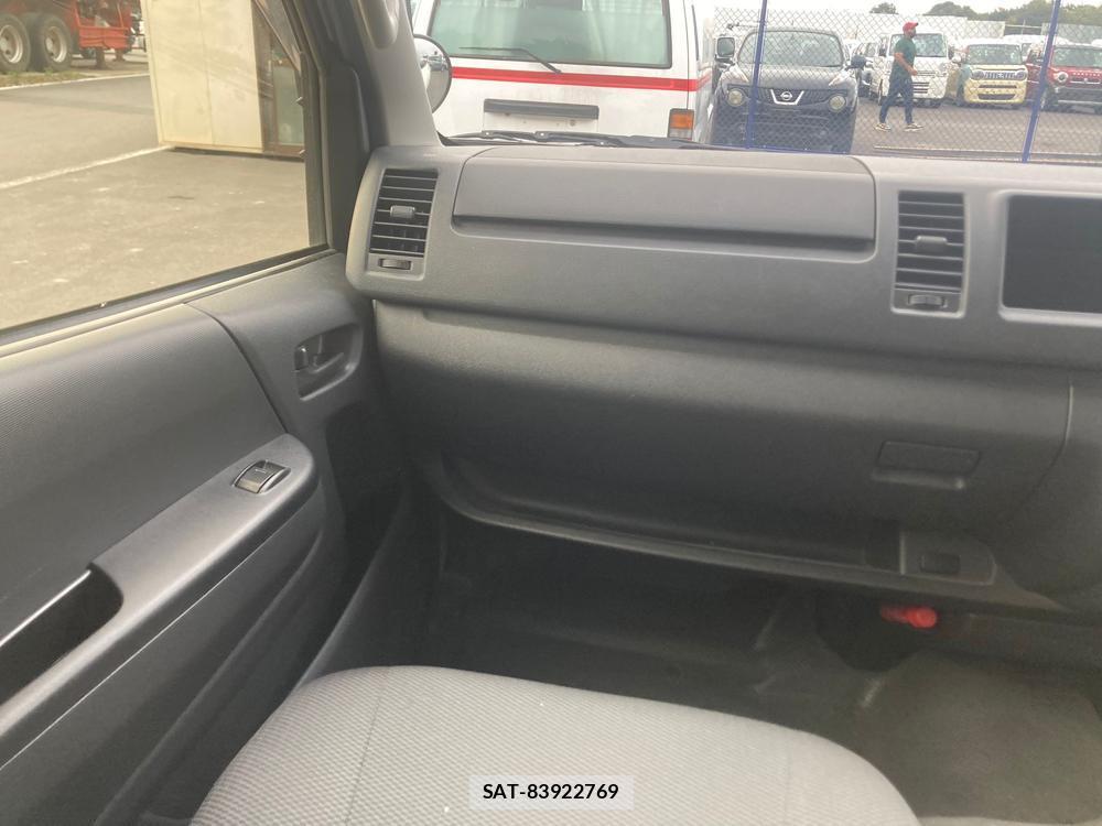 Toyota REGIUSACE VAN 2019 1325501-16