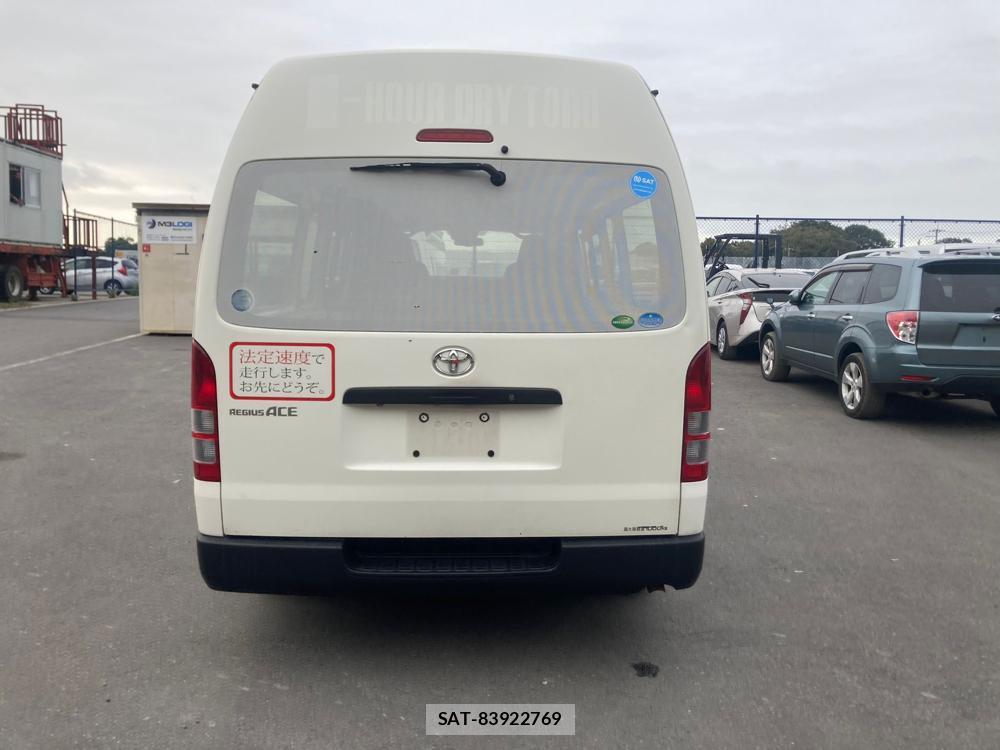 Toyota REGIUSACE VAN 2019 1325501-3
