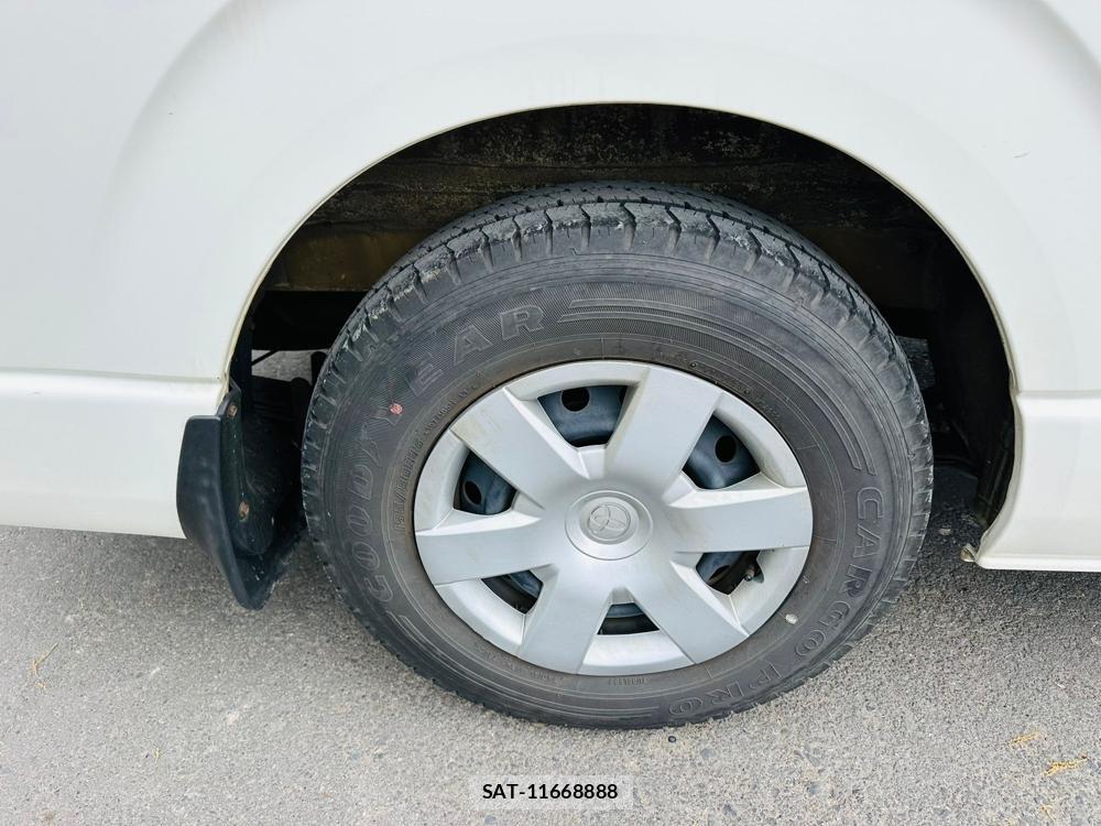Toyota REGIUSACE VAN 2019-03 6274627-25