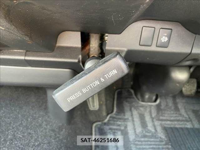 Toyota REGIUSACE VAN 2015-11 1074123-19