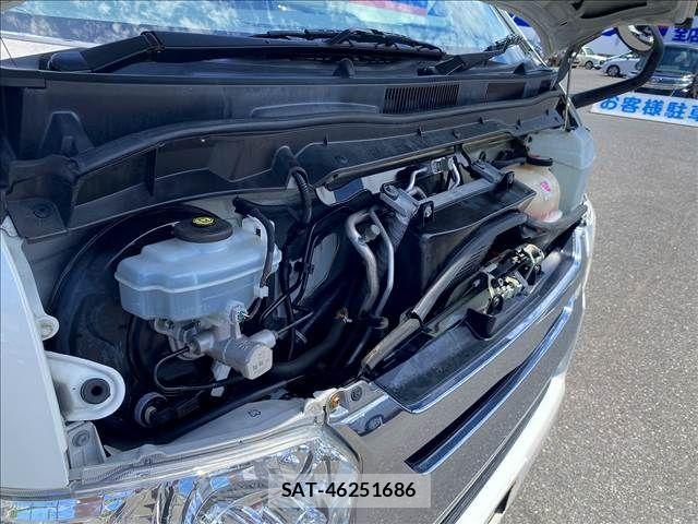 Toyota REGIUSACE VAN 2015-11 1074123-25