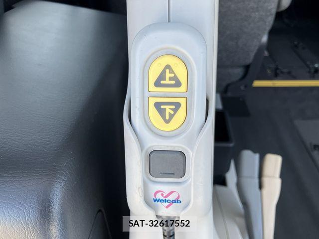 Toyota REGIUSACE VAN 2020-05 1224571-9