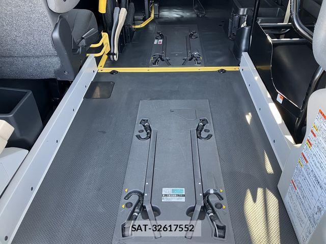 Toyota REGIUSACE VAN 2020-05 1224571-11