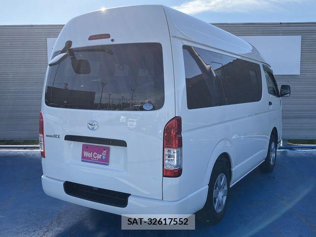 Toyota REGIUSACE VAN 2020-05 1224571-6