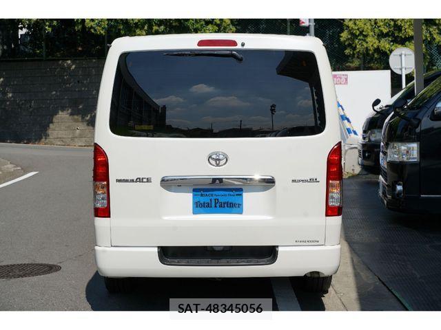 Toyota REGIUSACE VAN 2014-07 1276347-9