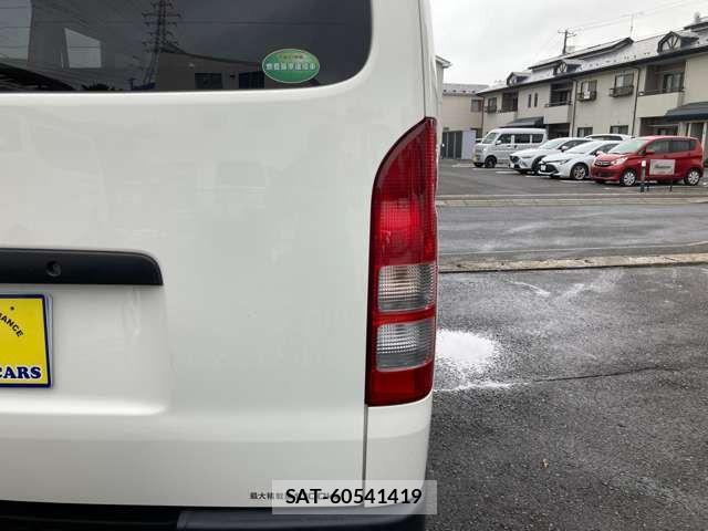 Toyota REGIUSACE VAN 2017-05 1414504-11