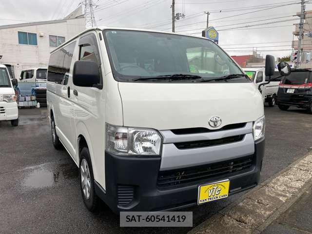 Toyota REGIUSACE VAN 2017-05 1414504-2