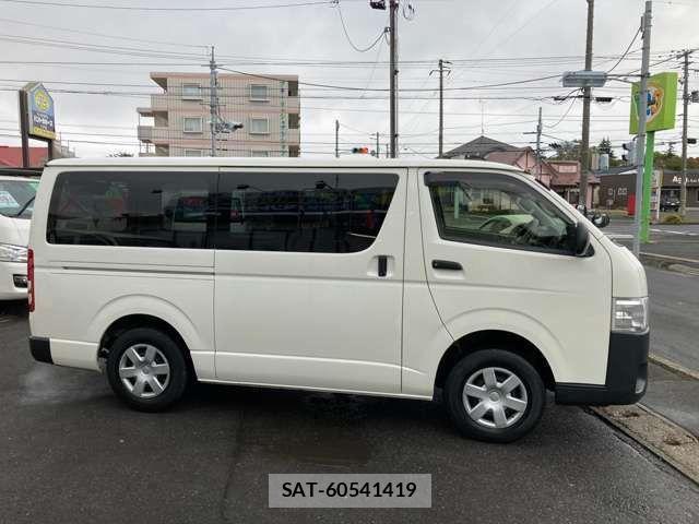Toyota REGIUSACE VAN 2017-05 1414504-7
