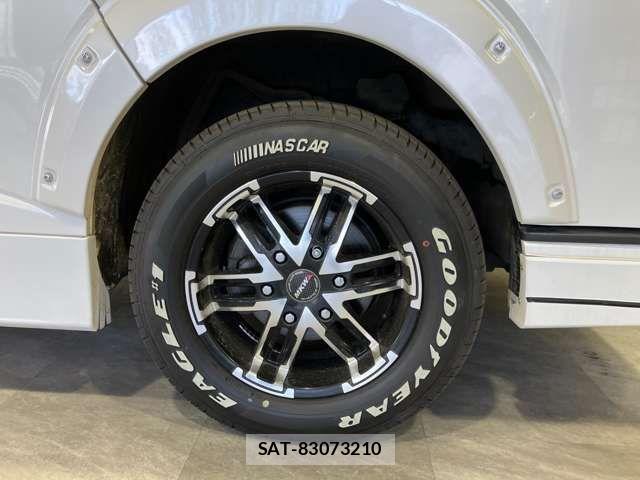 Toyota REGIUSACE VAN 2014-02 2353325-11
