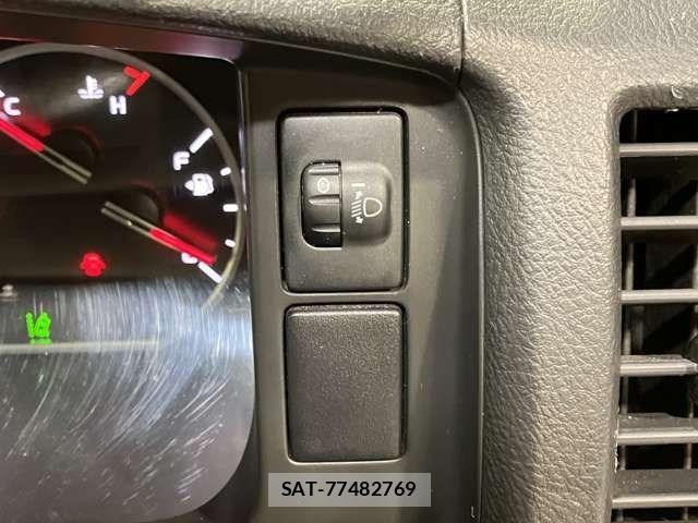 Toyota REGIUSACE VAN 2019-11 2353330-16