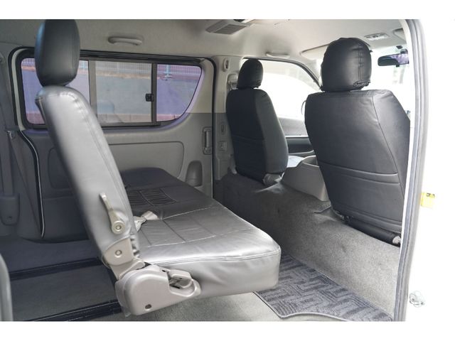 Toyota REGIUSACE VAN 2009-07 3681697-23