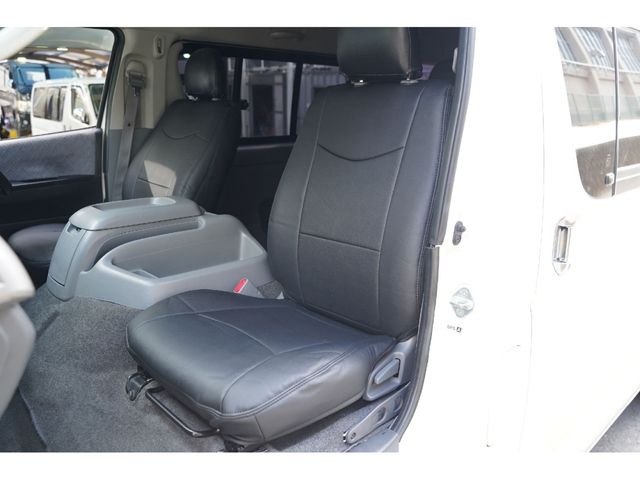 Toyota REGIUSACE VAN 2009-07 3681697-28