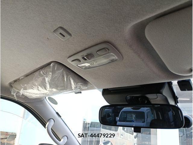 Toyota REGIUSACE VAN 2019-03 3775304-11